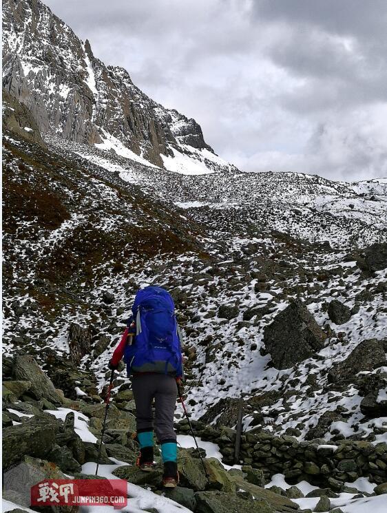 lowa逆行者户外鞋耐穿吗,lowa逆行者鞋测评