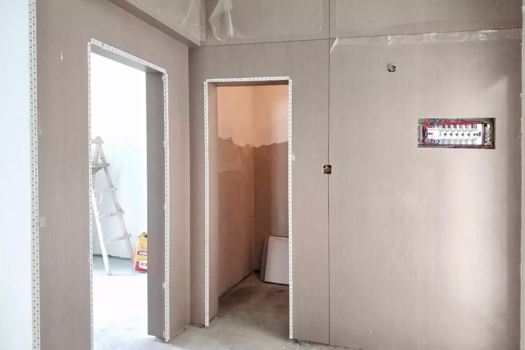 工地石膏气泡,石膏自流平施工起泡处理