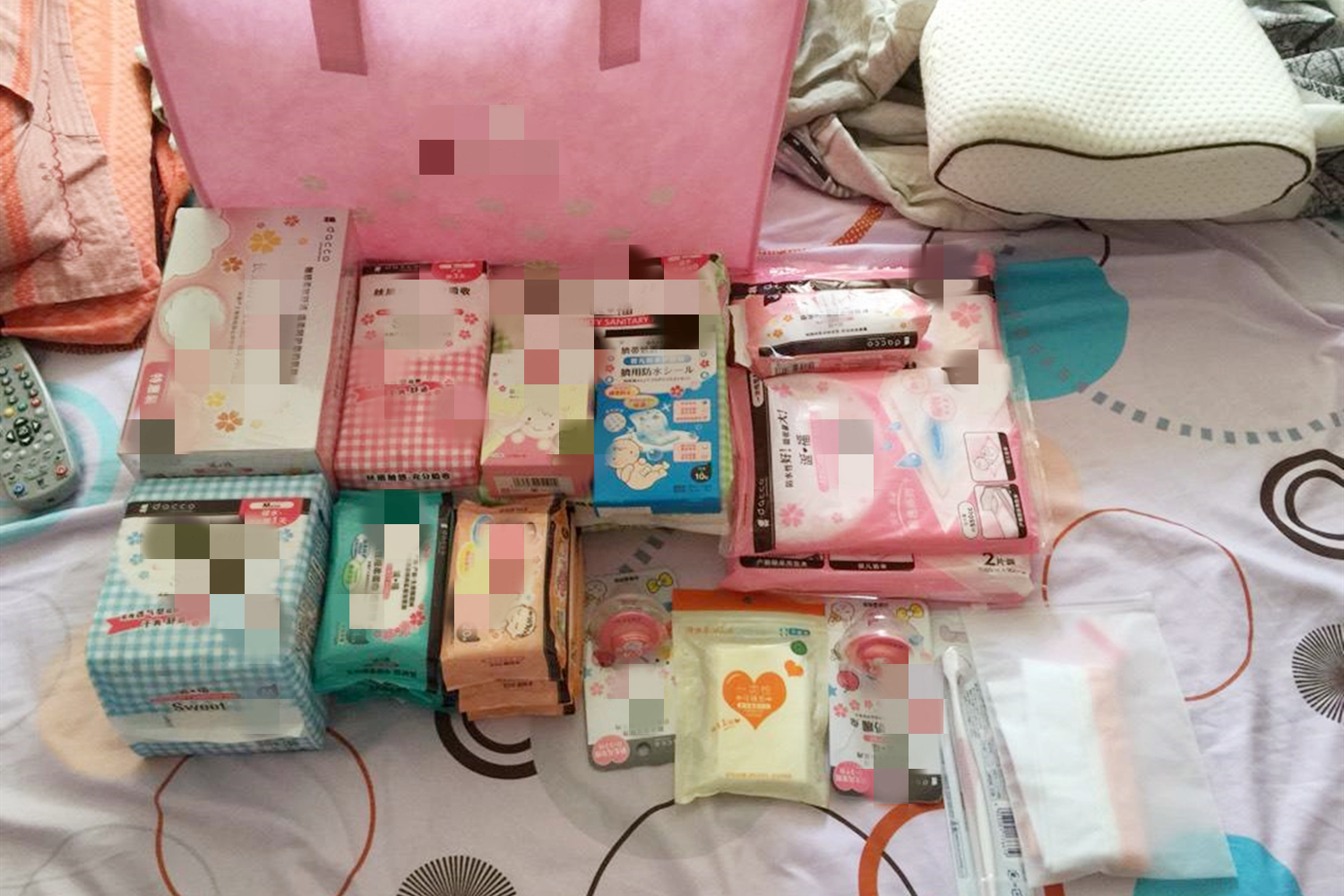 超模奚梦瑶诞下赌王第五代长孙，新手妈妈变“明星”，备好待产包