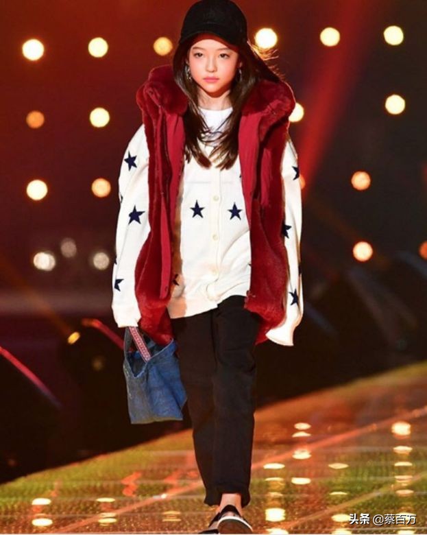 昔日童模都长大了，最美女孩变企业家，迷你乔妹秀少女穿搭风