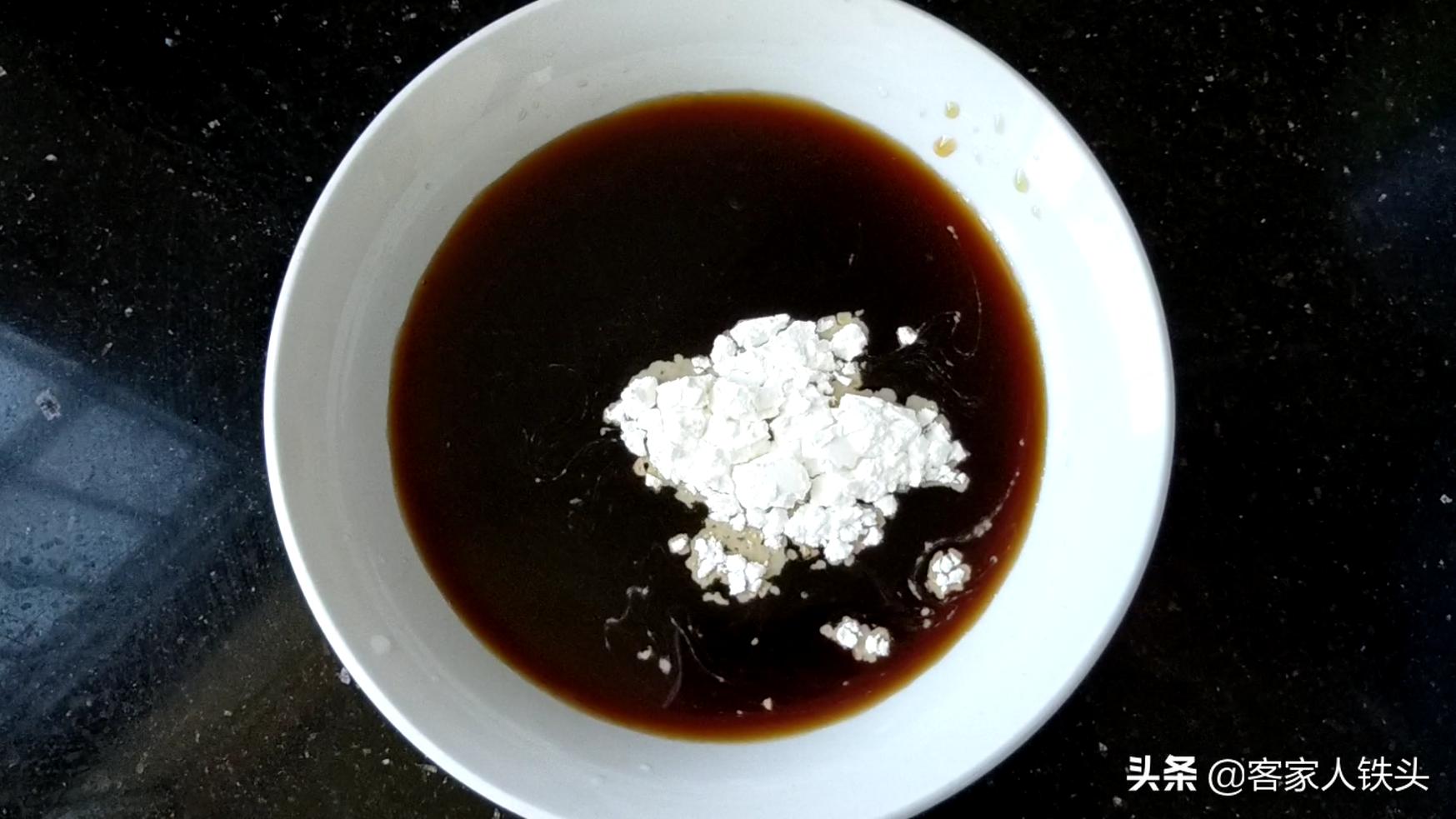 鱿鱼怎么切好吃又好看,青椒炒鱿鱼的鱿鱼要怎么切