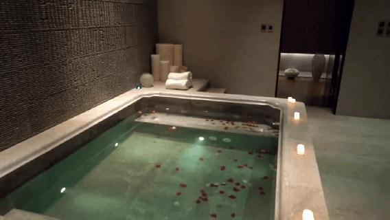 几百万元别墅吊灯,10万一次的吊灯保洁费