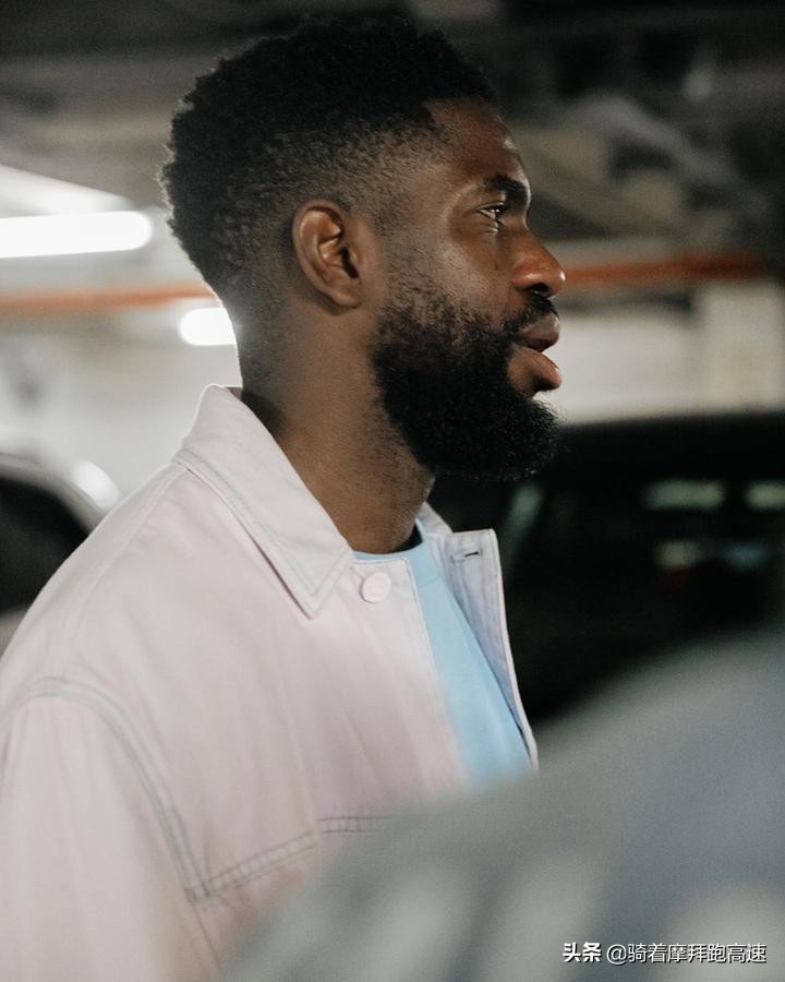 球场的战士,球场上的战士