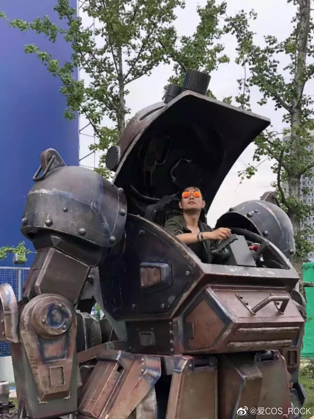 中国人的机甲和外国的机甲,中国机甲vs中国机甲