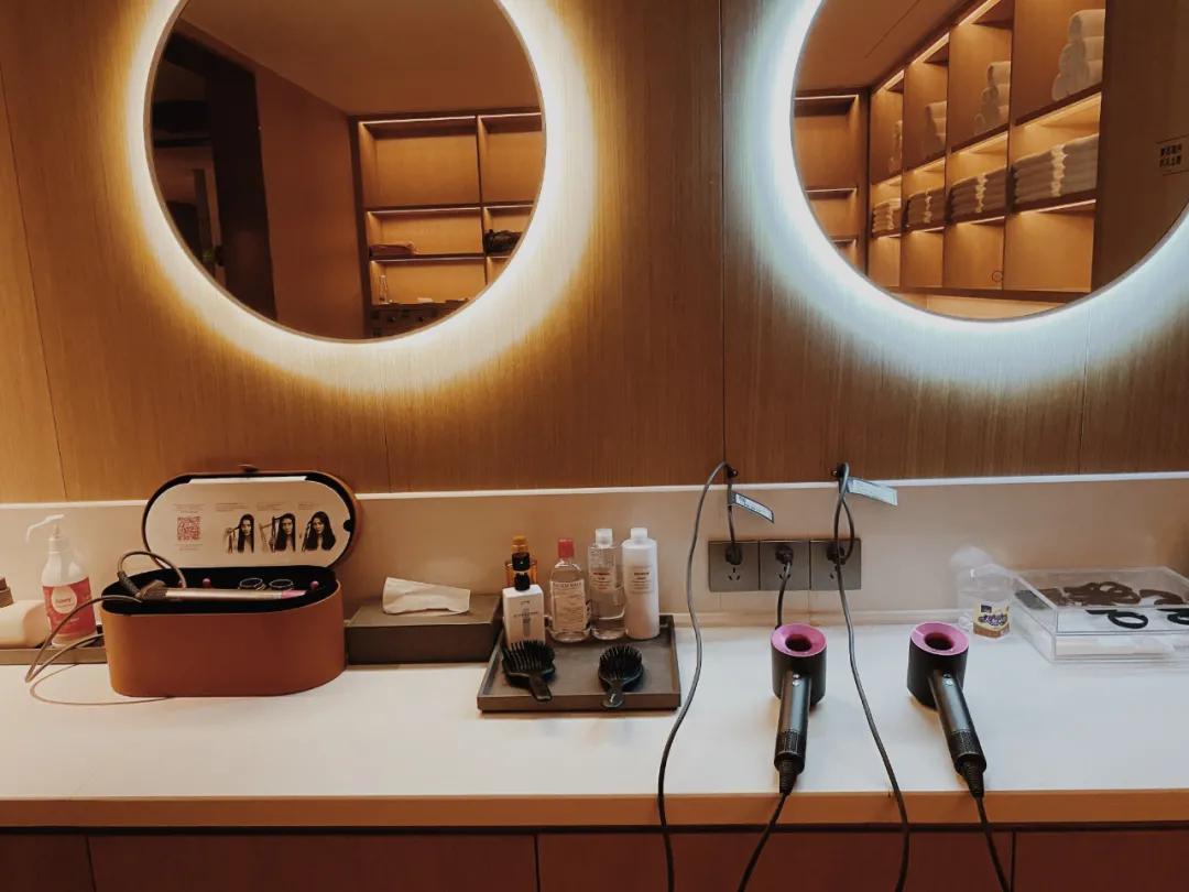 又搓澡去了，看看最贵澡堂的亲弟弟长啥样