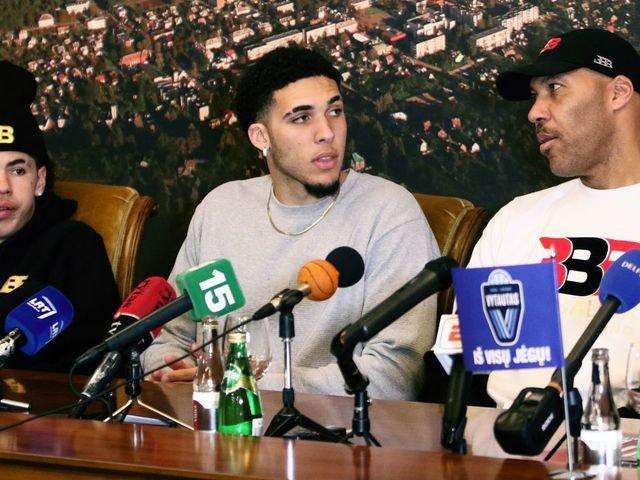 球哥鲍尔最后一战,球哥被交易后首次返回湖人主场