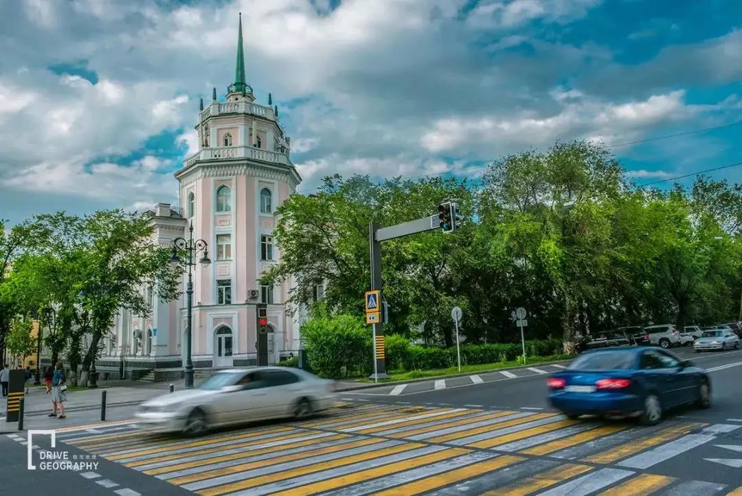 中国牌照车在国外自驾游,开中国牌照车去外国