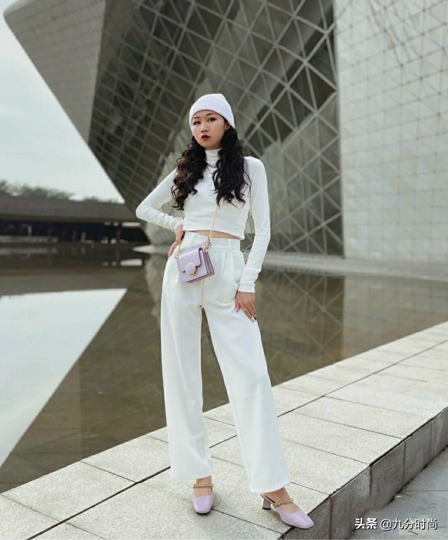 入春第一双鞋不知道怎么选？一双“平头鞋”就足够，时髦整个春天