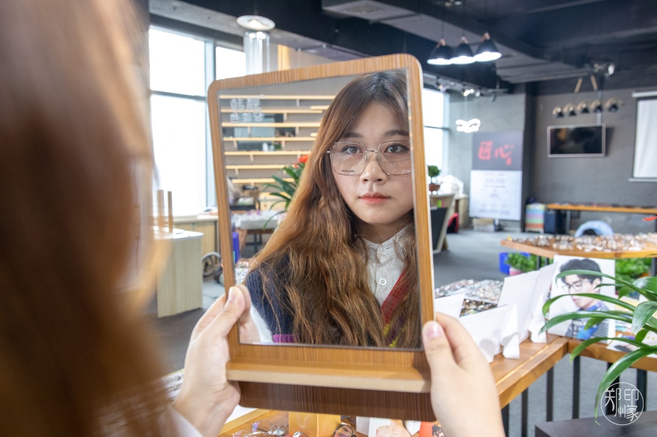 omg新眼镜,omg眼镜推荐