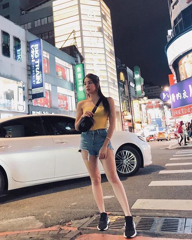 健身房遇见高冷御姐是谁,健身房健身的萝莉