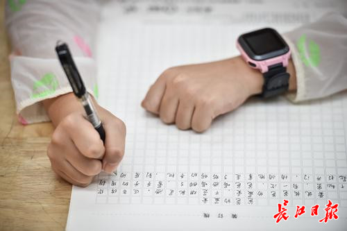 数万中小学生斗文采！比作文，争当“楚才小记者”