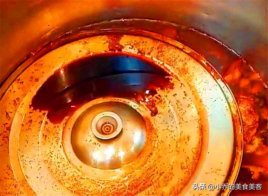 卤肉发绿怎么回事,卤肉容易发干发黑有什么办法