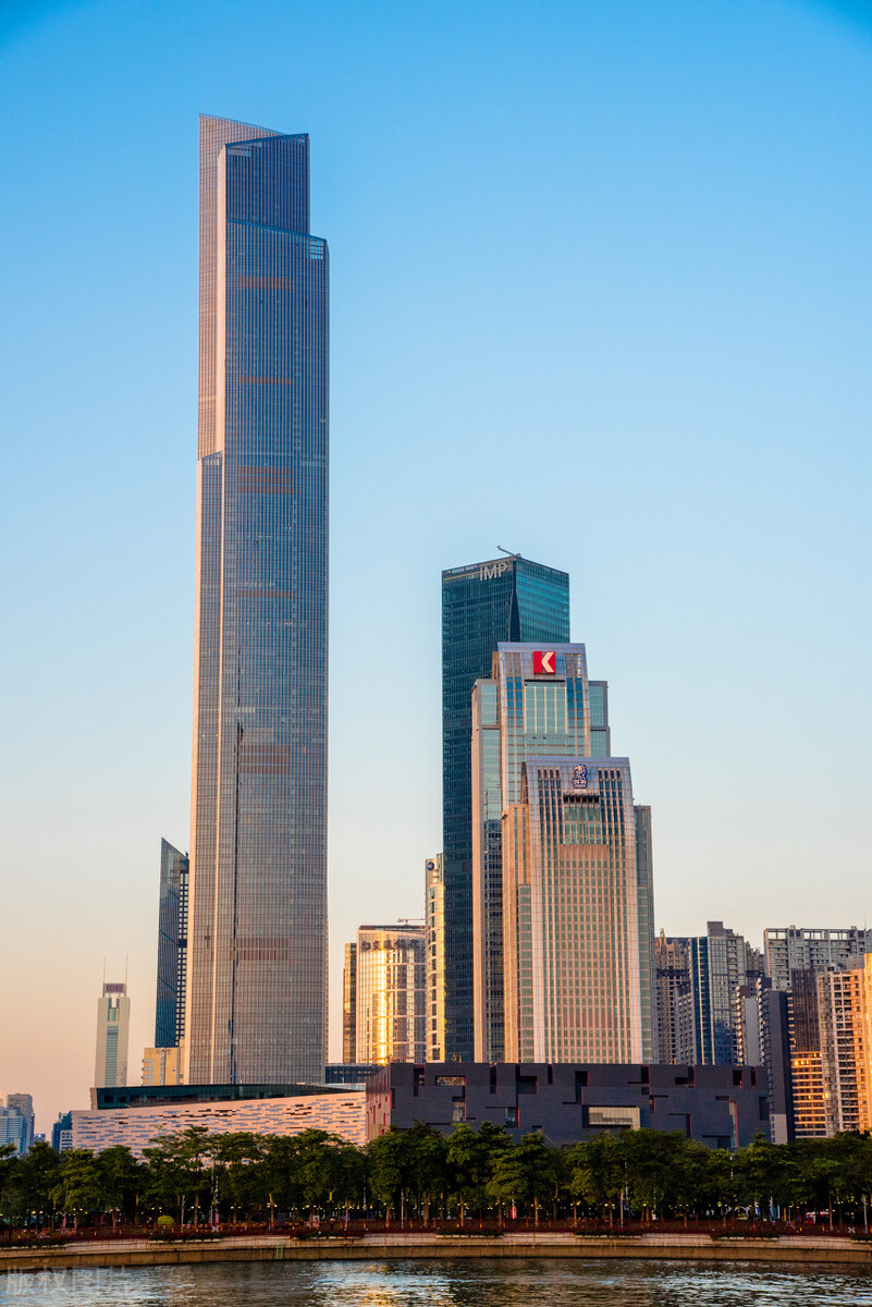 为什么珠宝店都是姓周的,珠宝店为什么都叫周什么