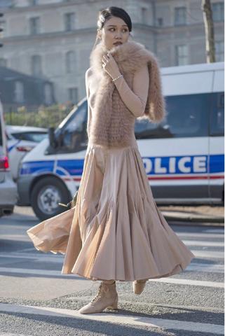 冬季穿搭女围巾高级感,时尚围巾女款爆款2022新款冬季