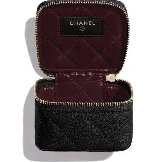 项链打结什么意思,项链耳环打结怎么解