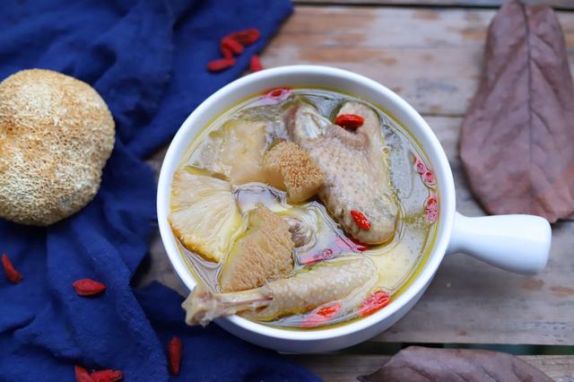 猴头菇鸡汤什么味道,猴头菇鲜鸡汤