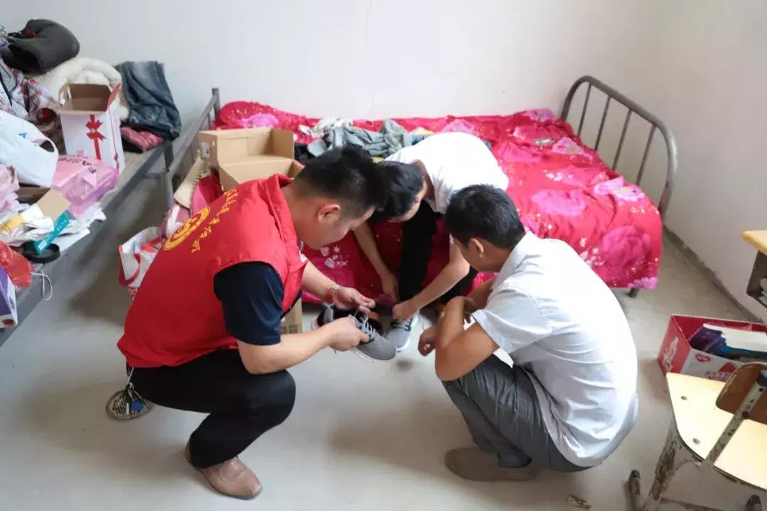 日行一善传递爱心,日行一善爱心传递视频