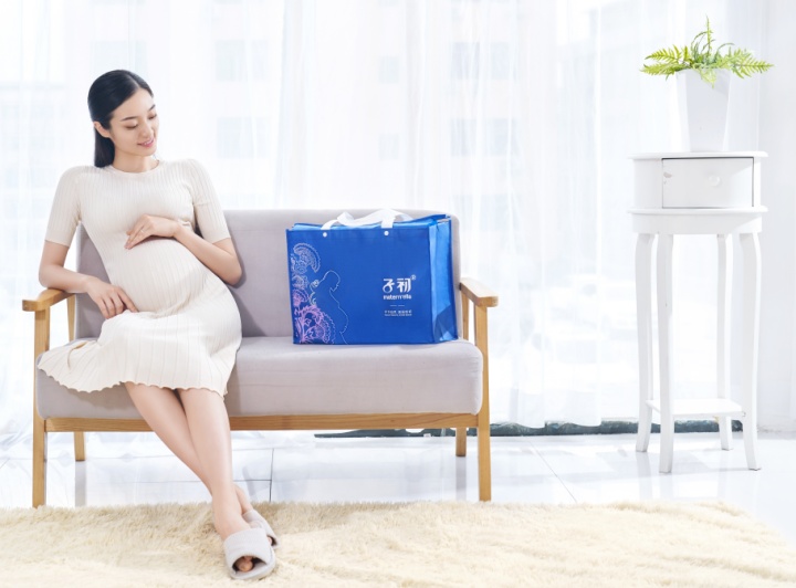 非洲女子产后半小时参加3门中考，孕期待产这样做分娩更顺利