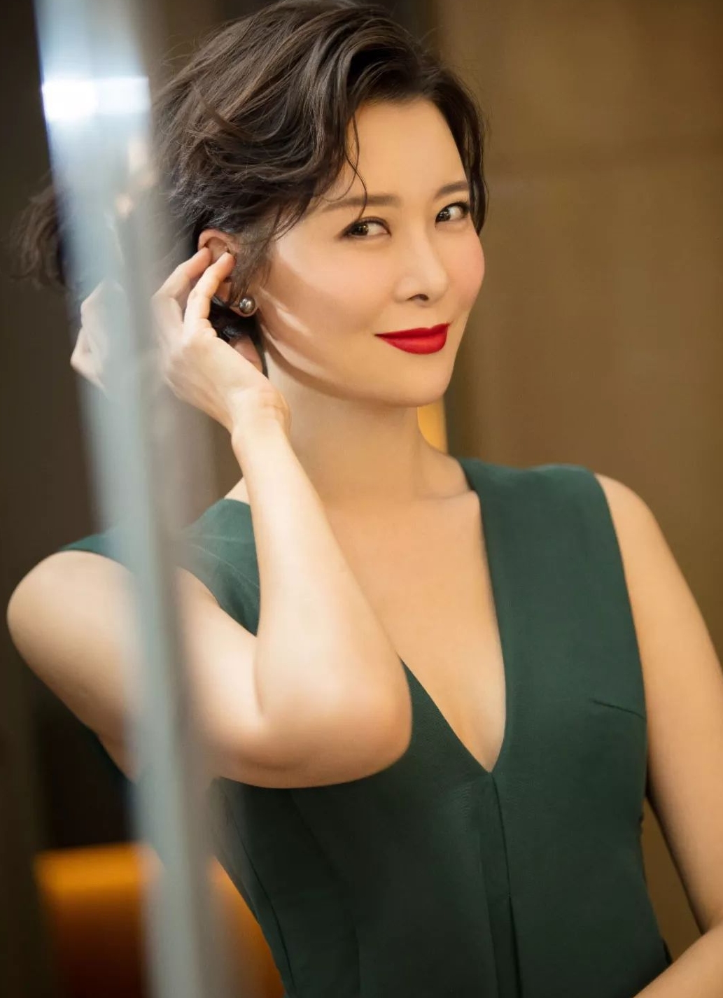 48岁柯蓝图片,柯蓝年轻时是什么样子