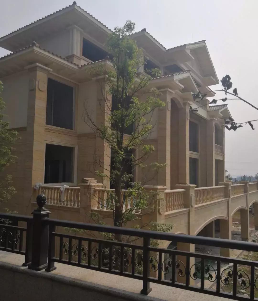 浜戞诞鐭虫潗浼佷笟鐜扮姸,浜戞诞闈掔爞宀╃煶鏉愬巶