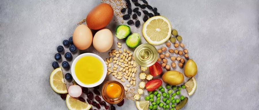 肺癌吃靶向药后要注意什么饮食,吃肝癌靶向药时饮食要注意什么