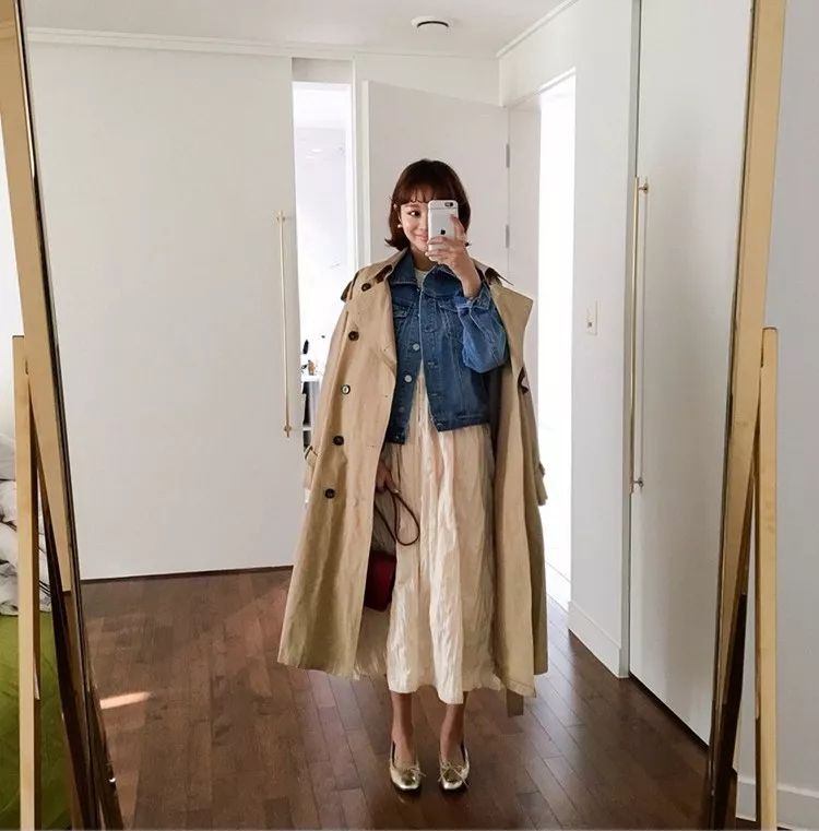 这个春天的美丽穿搭,韩系小姐姐中长款风衣搭配