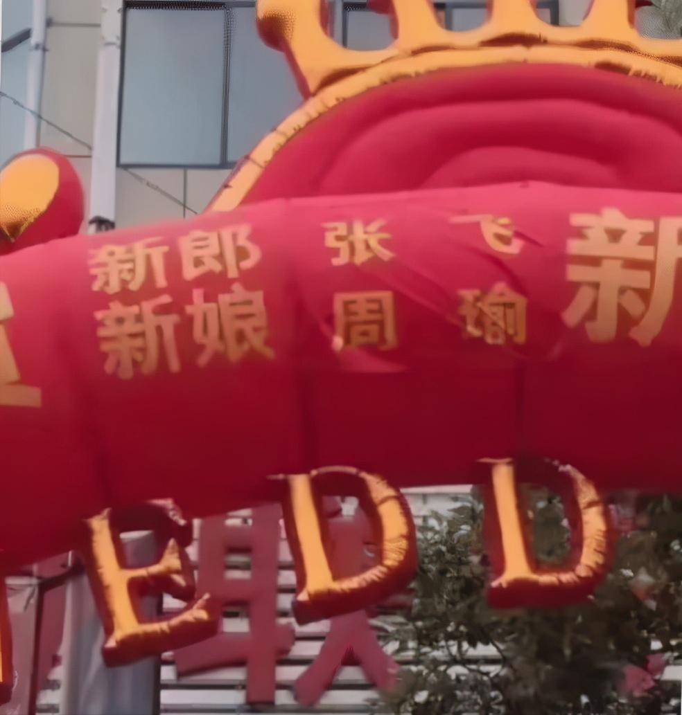 “兄弟们，女神给我说她嘴起泡了，我该怎么做啊？”哈哈哈...