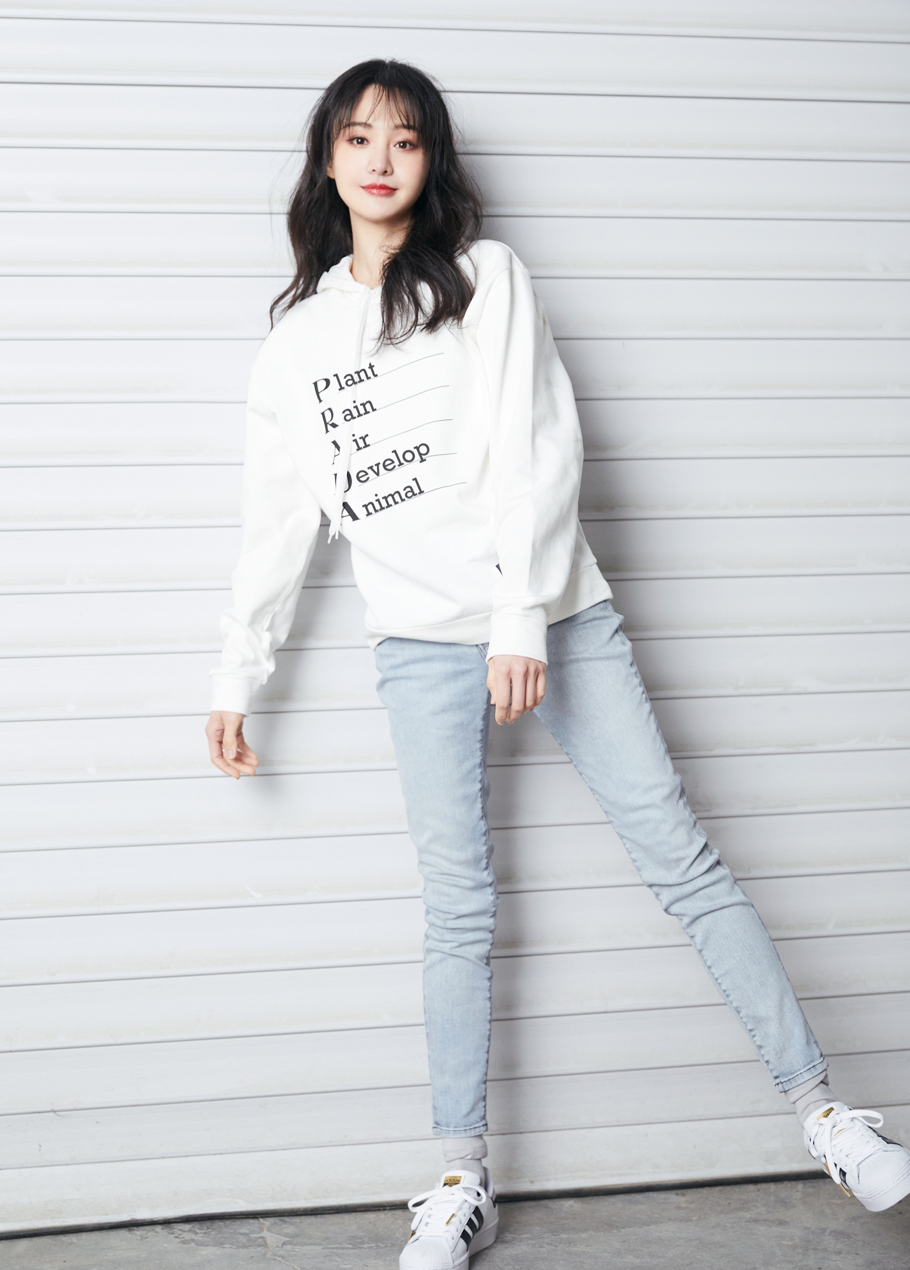 富婆穿什么品牌运动鞋,富婆穿的运动鞋