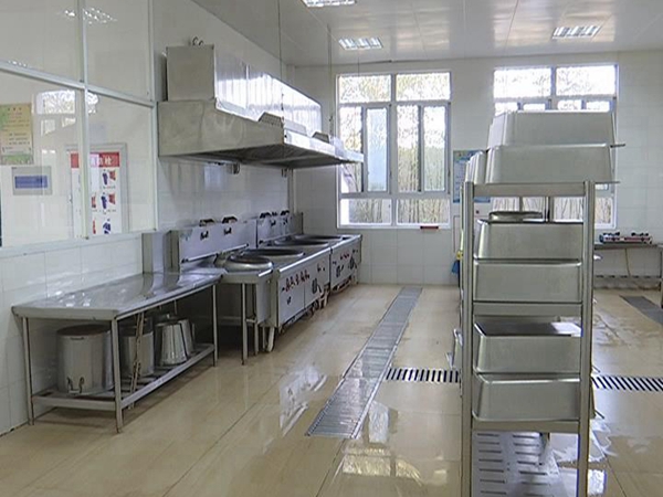 市场监管局对学校食堂规范管理,校园食堂食品安全强化全程监管