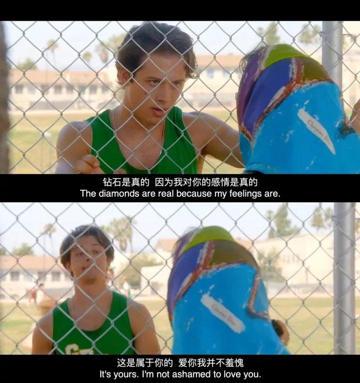 44岁女星和18岁老公离婚,女人和小18岁的男孩谈恋爱