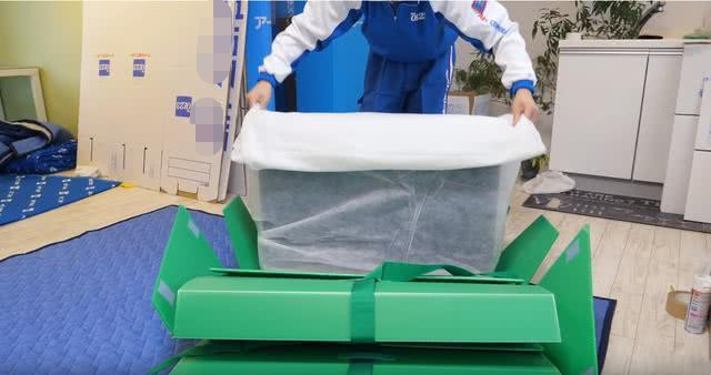 日本人搬家全过程，真的好专业！分类井井有条，拿出来完好无损