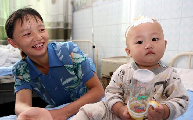 宝宝额头青了用啥能好得快,宝宝额头青一块