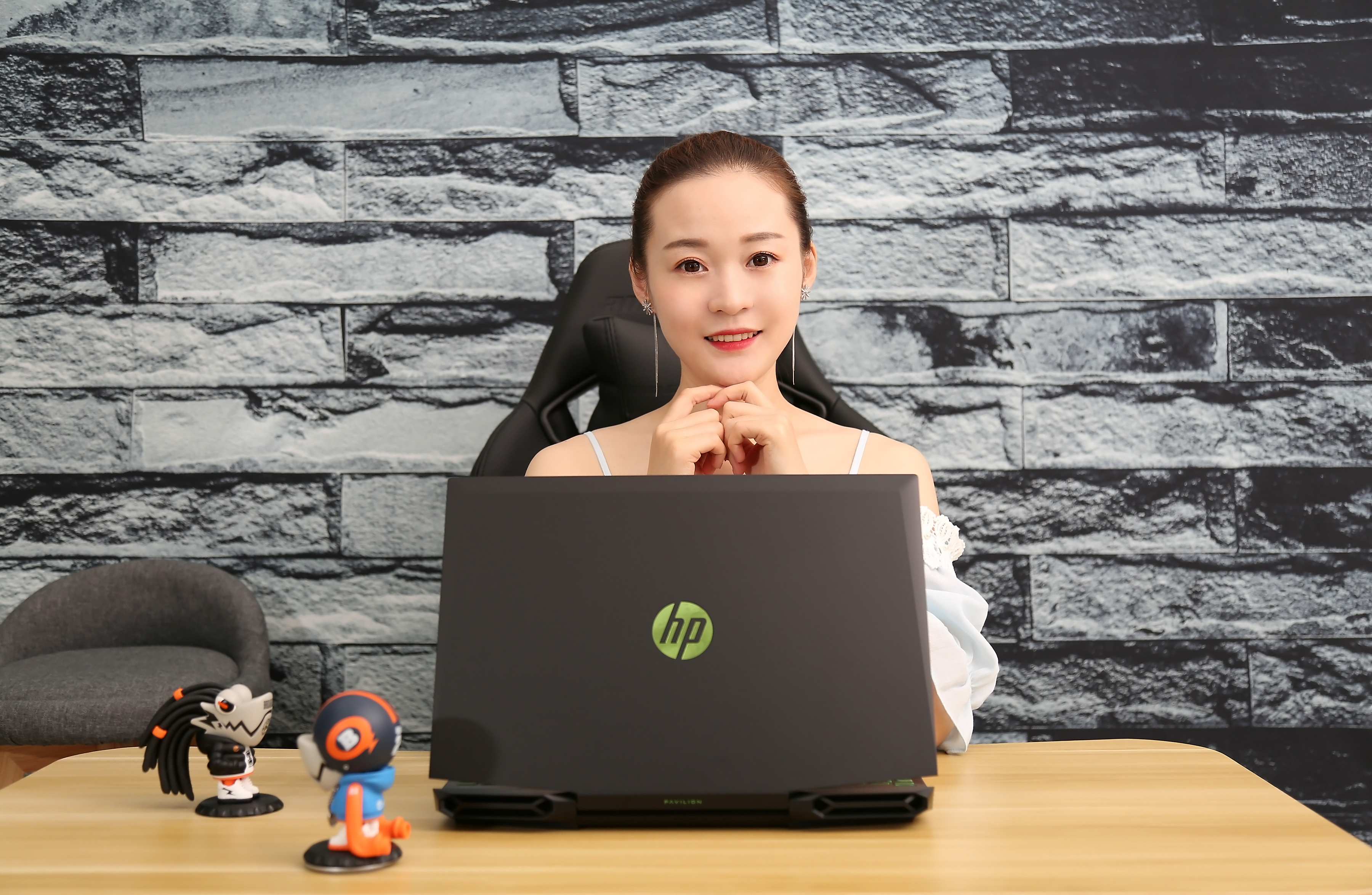 2017年惠普轻薄游戏本光影精灵6,惠普光影精灵6锐龙版高色域