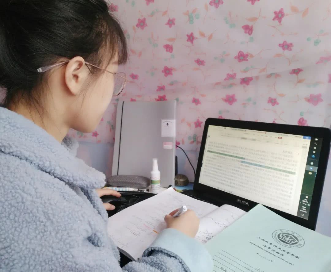 学霸宅家,学霸们学习成绩好吗