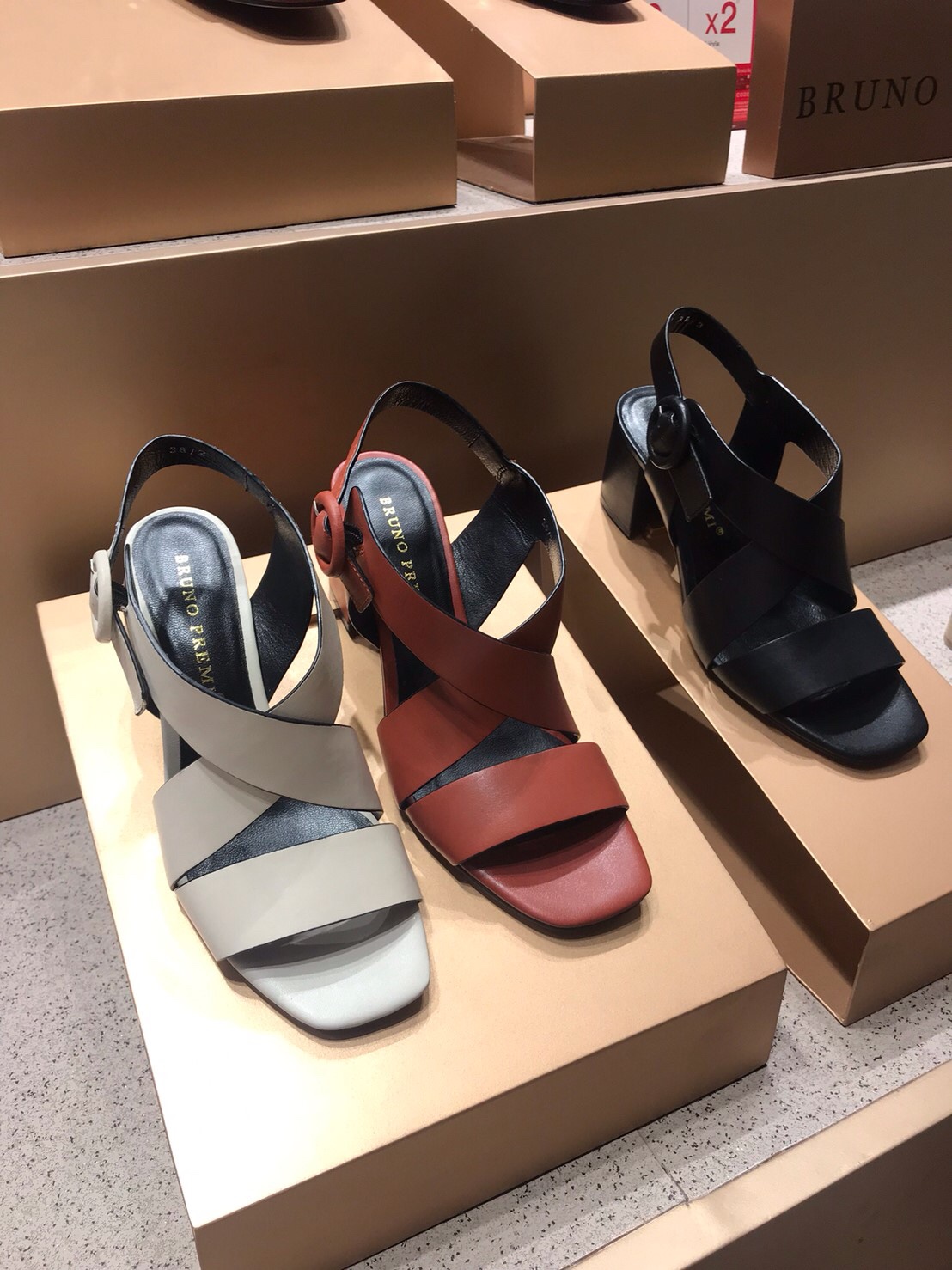 泰国centralworld商场购物,泰国曼谷大皇宫附近商场