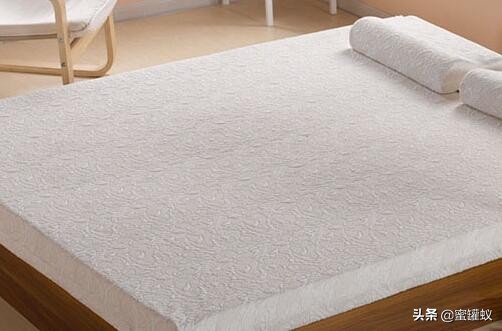 零压床垫和乳胶床垫哪个好,零压床垫和乳胶床垫哪个更软些