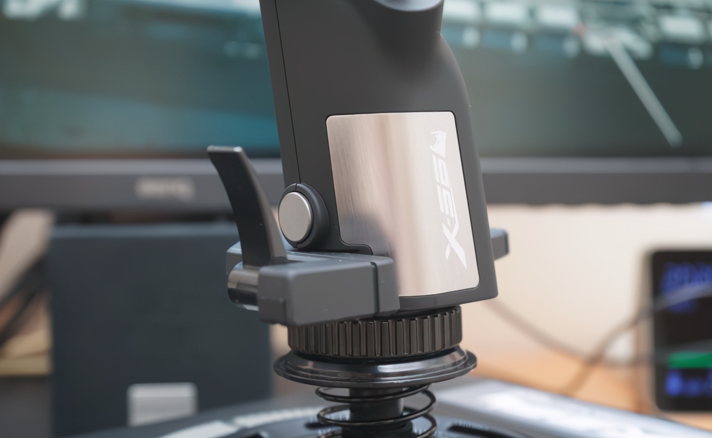 罗技x56飞行摇杆怎么用,罗技x56飞行摇杆