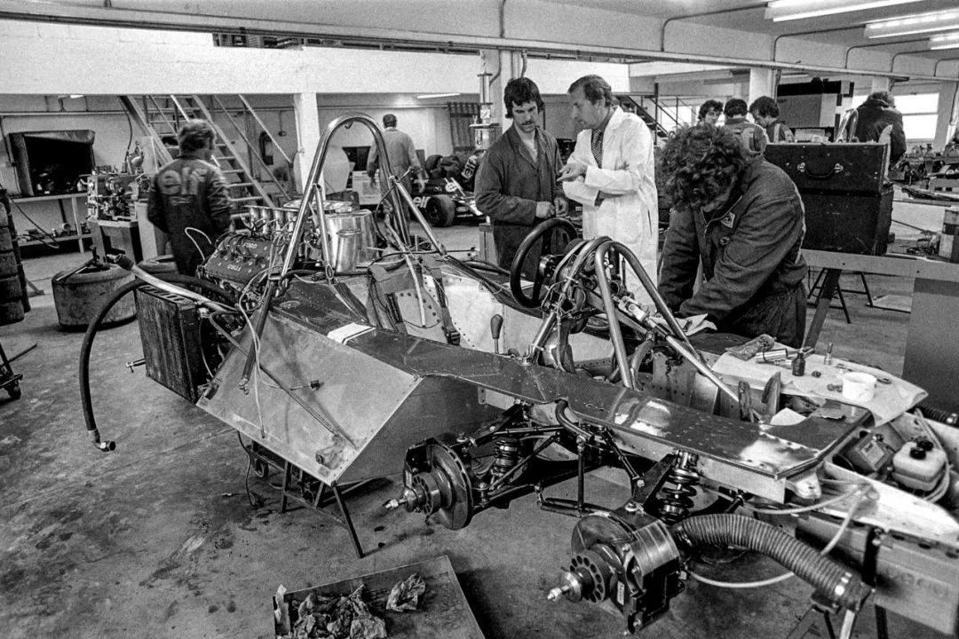 奔驰s八个黑科技,奔驰s有些什么黑科技