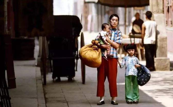 活着电影悲惨和绝望片段,电影小人物的悲哀