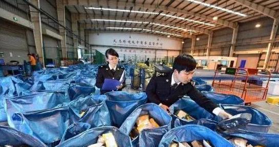 你以为有钱人买的都是真表吗,你以为富人的手表都是正品吗