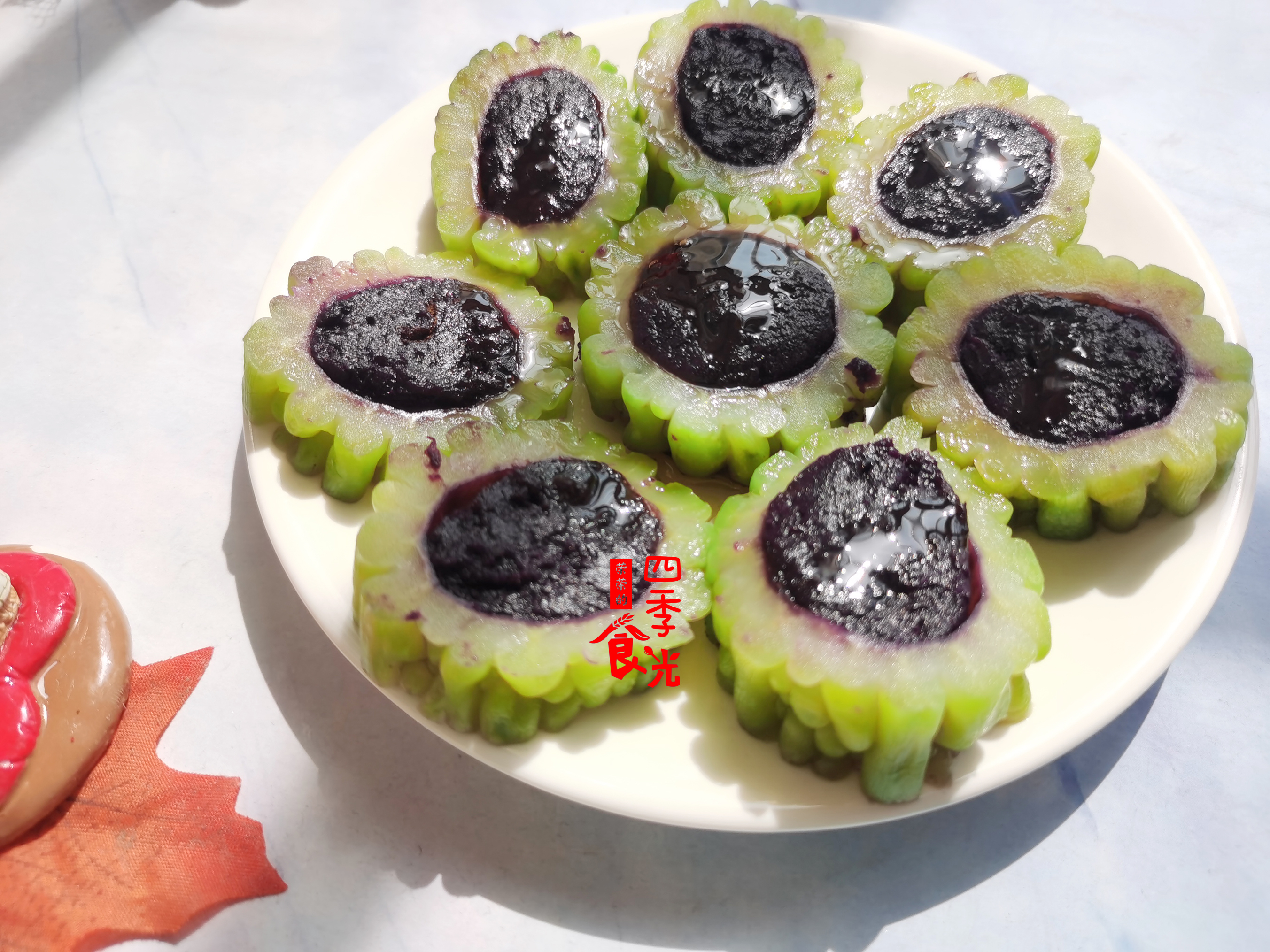 减肥期苦瓜怎么做好吃,苦瓜可以生吃配鸡蛋减脂