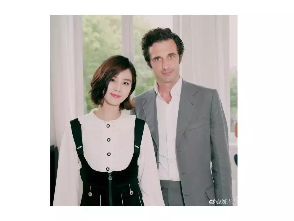 最简单的口红涂法无白胶,所有口红都适用的口红涂法