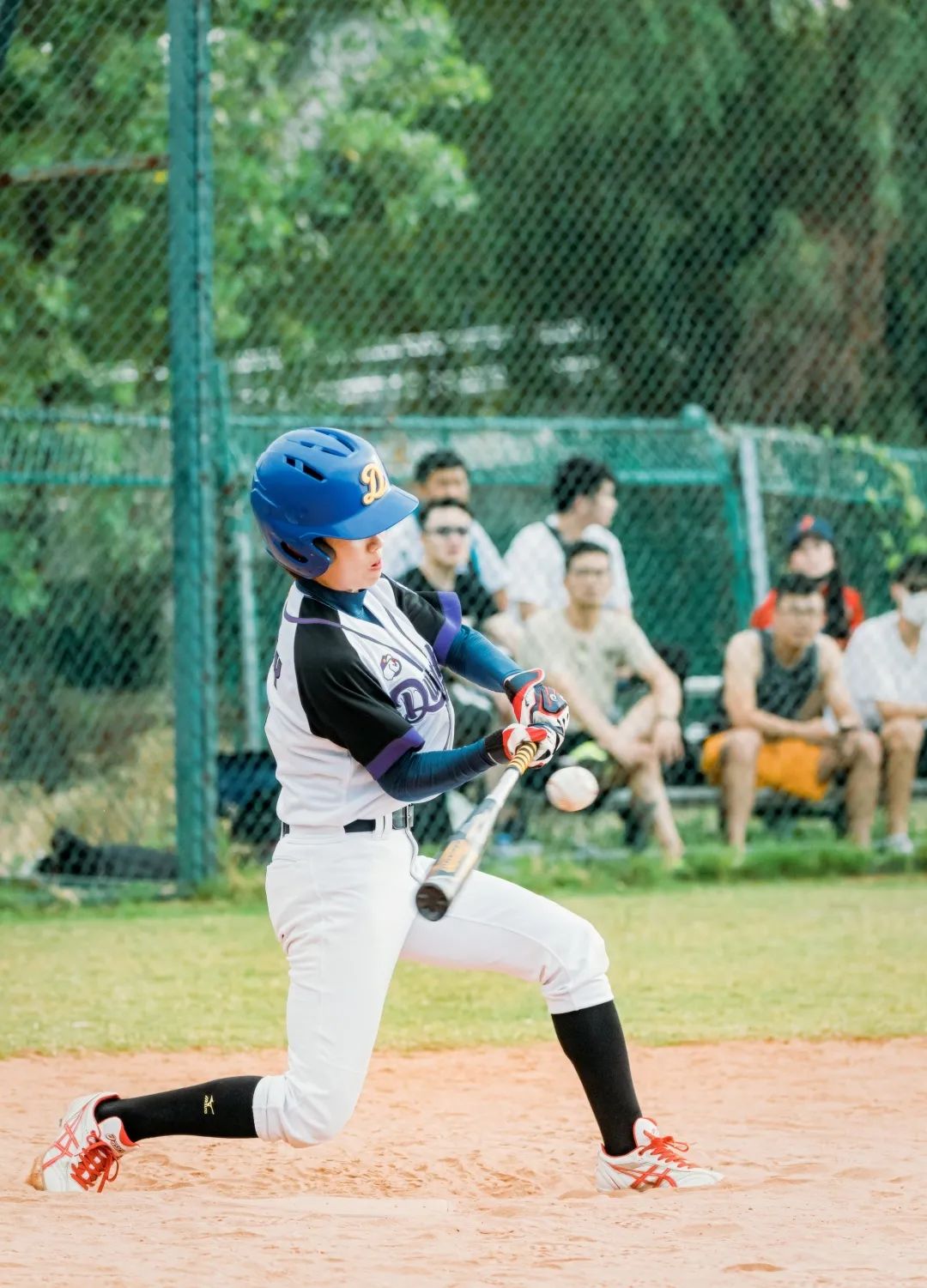 再见安打,竟发生在这场民间女子棒球赛上|「棒球人生」