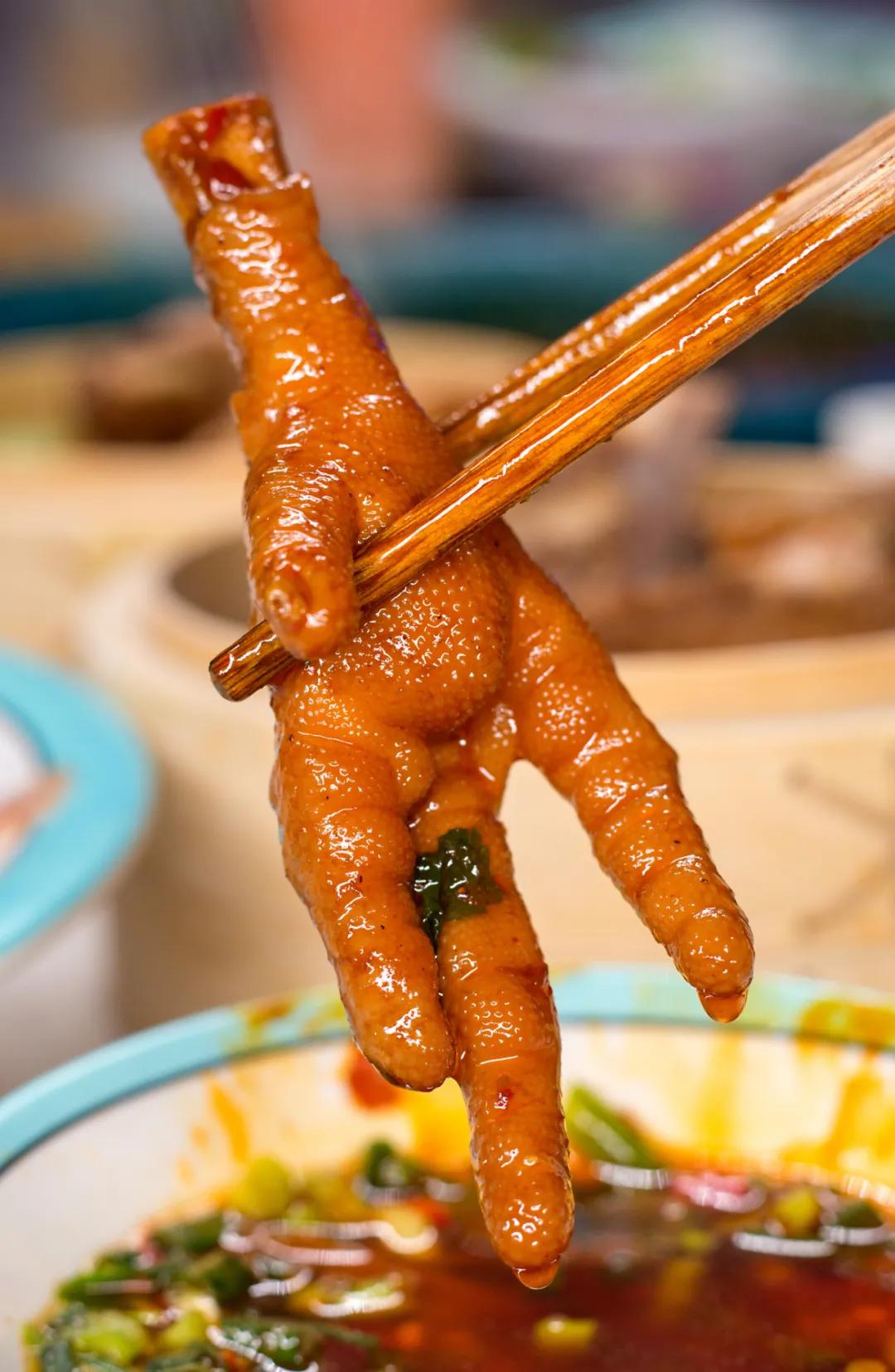 成都前十名好吃的牛排火锅,地道的牛排火锅吃起来贼过瘾