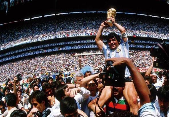 阿根廷准备为马拉多纳举行国葬,马拉多纳阿根廷国葬