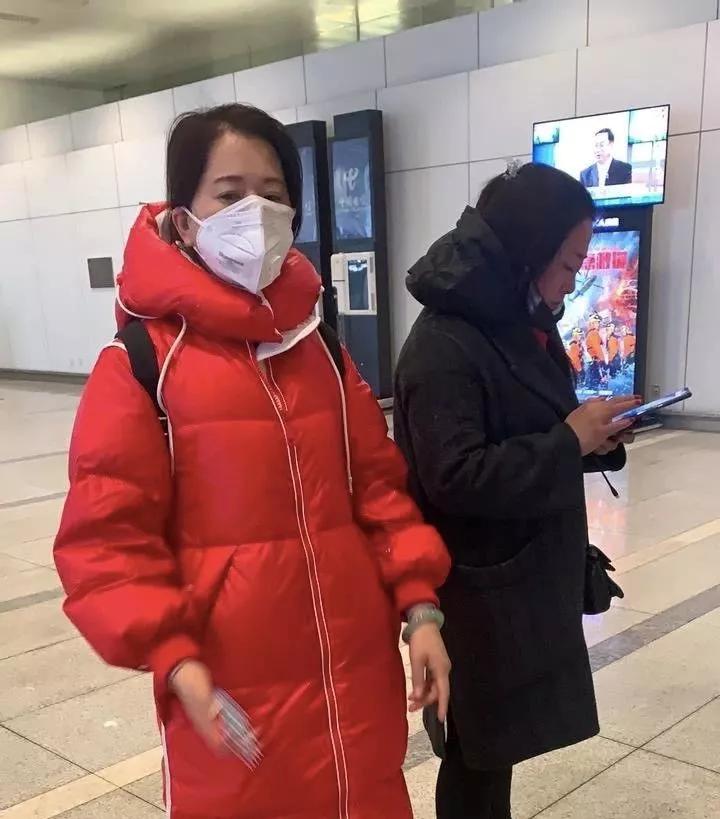 转运100吨抗疫物资,俄罗斯送60吨抗疫物资