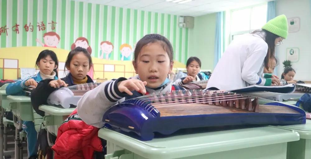 西街小学校园丰富多彩的社团活动,胶州市第六实验小学