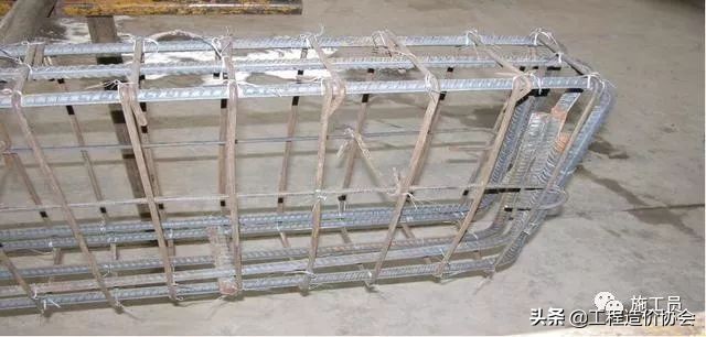 梁钢筋识图入门300例,建筑梁平法施工图识图