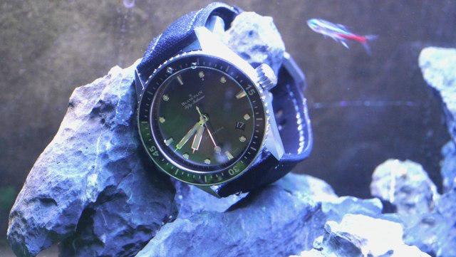 劳力士潜水表宝珀 (劳力士潜航者和宝珀五十噚哪个好)