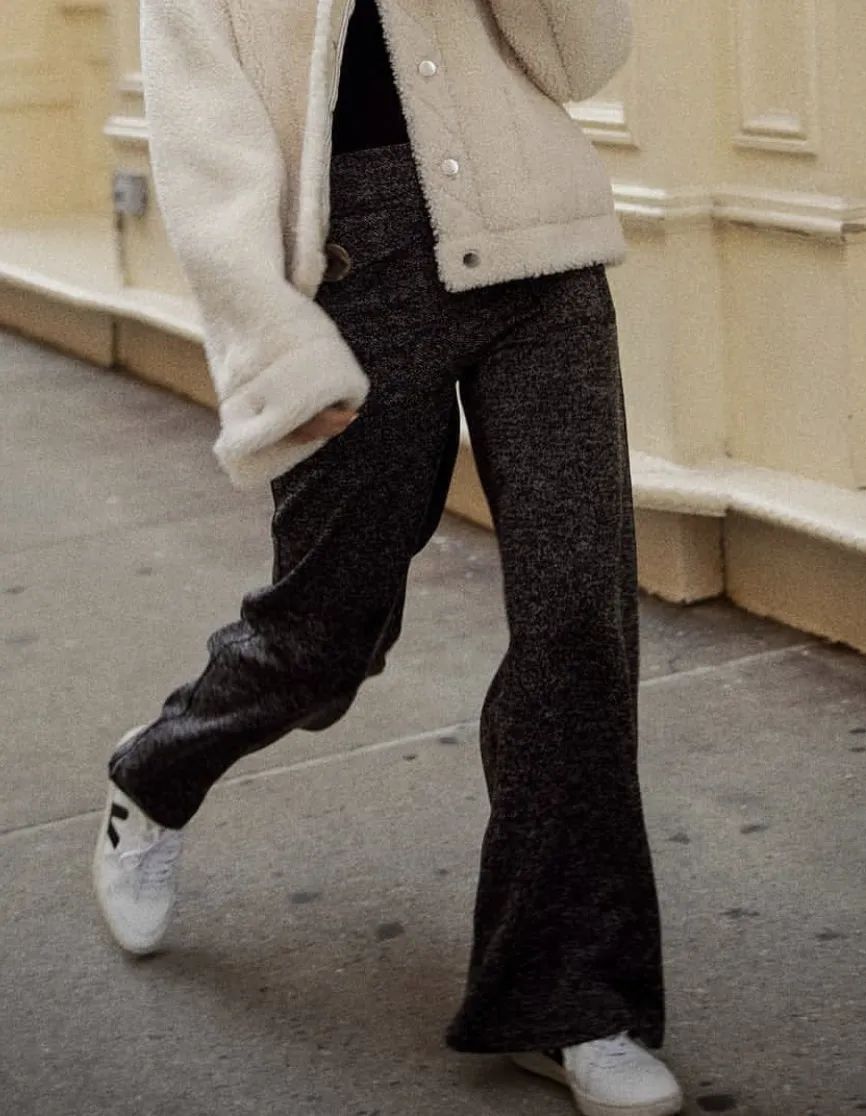 今年流行的帆布鞋长什么样子,今年流行的帆布鞋花纹